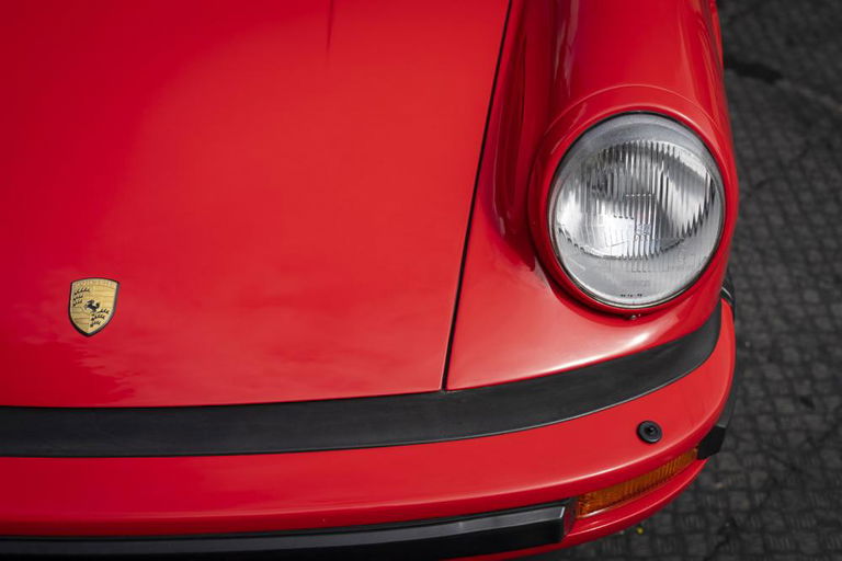 Porsche 911 Carrera 3.2