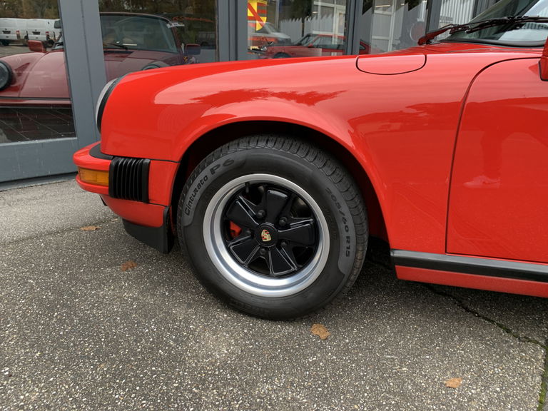 Porsche 911 Carrera 3.2