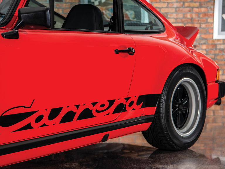 Porsche 911 Carrera (US)