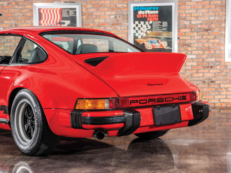 Porsche 911 Carrera (US)
