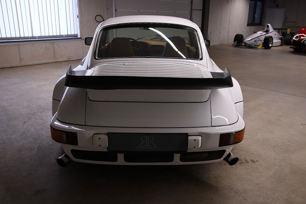 Porsche 911 Modified