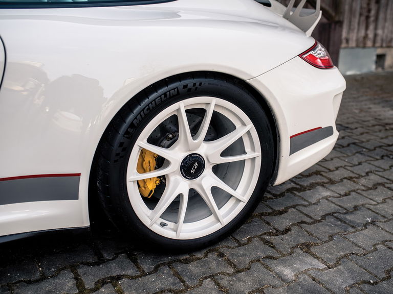 Porsche 997 GT3 RS 4.0