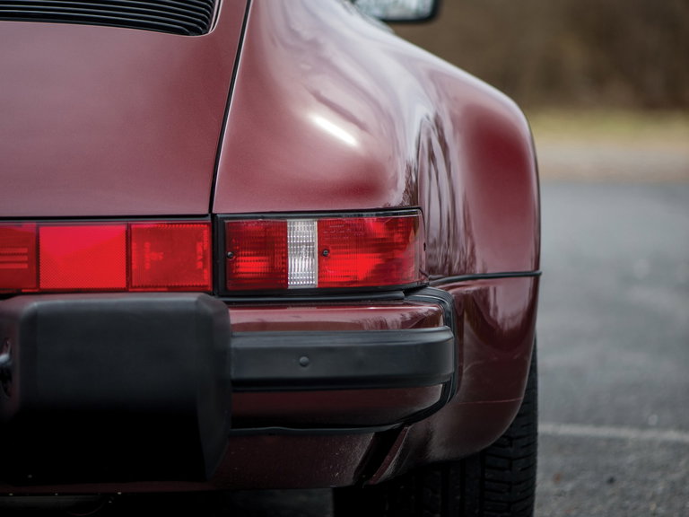 Porsche 911 Carrera 3.2 Speedster (US)