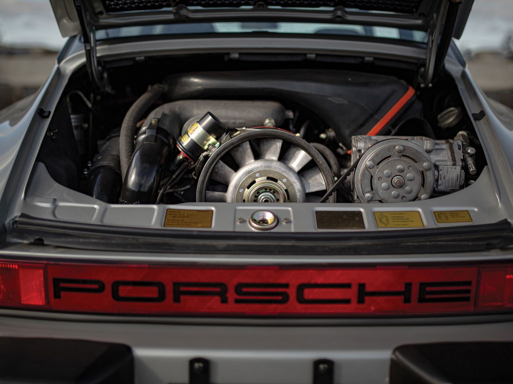 Porsche 911 Turbo 3.0 (US)