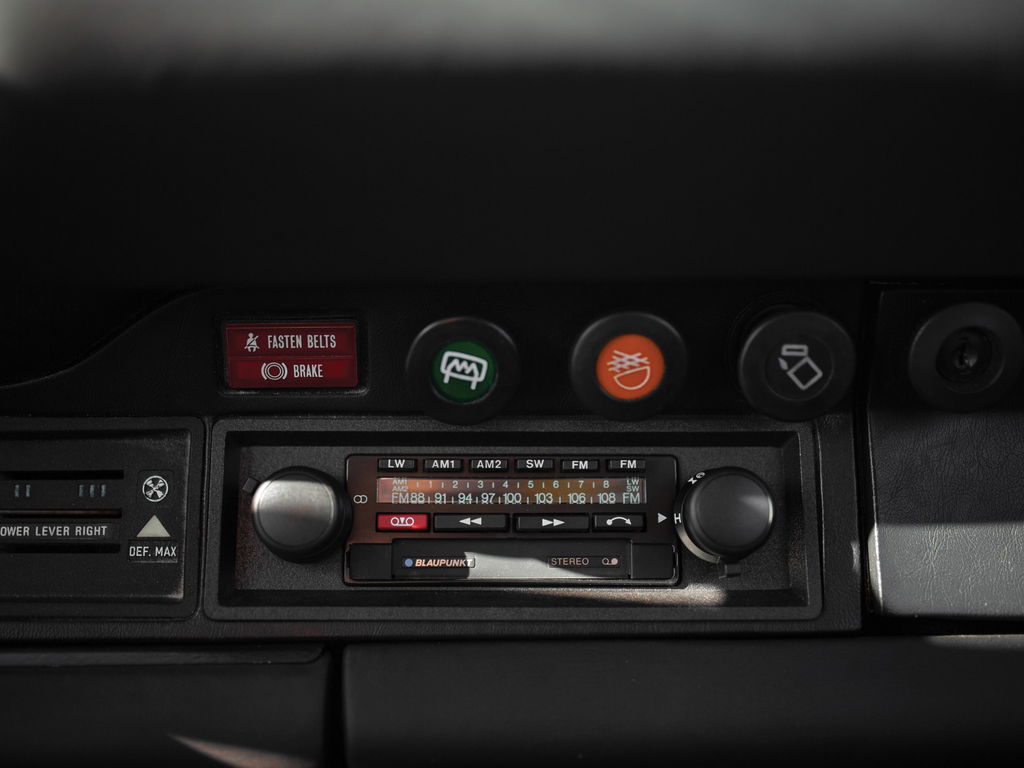 Porsche 911 Turbo 3.0 (US)