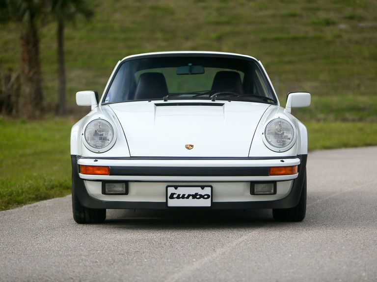 Porsche 911 Turbo 3.3 (US)