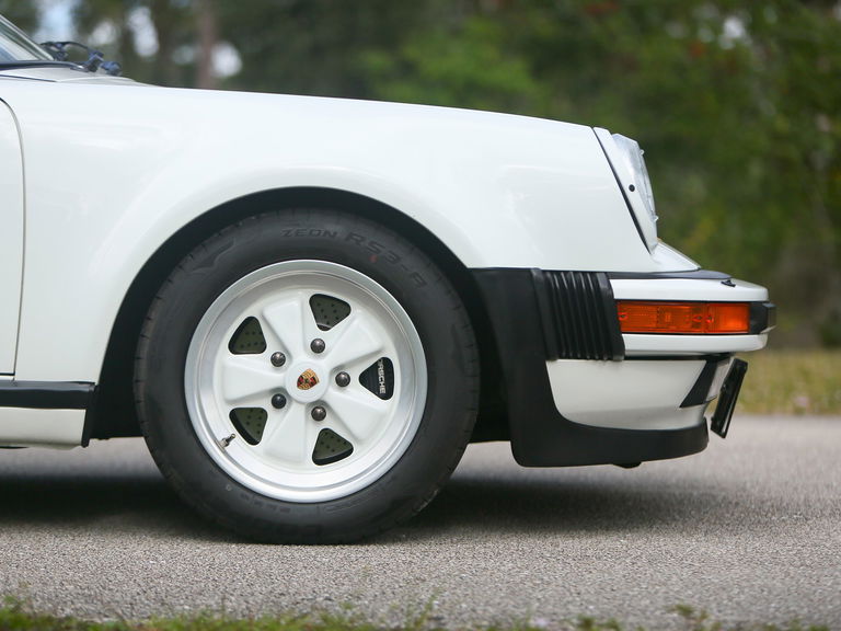 Porsche 911 Turbo 3.3 (US)