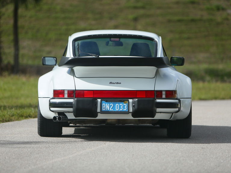 Porsche 911 Turbo 3.3 (US)