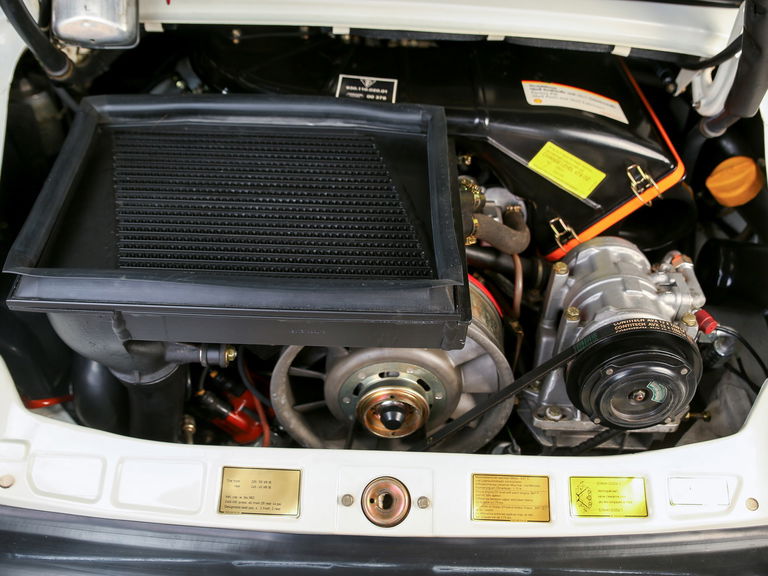 Porsche 911 Turbo 3.3 (US)