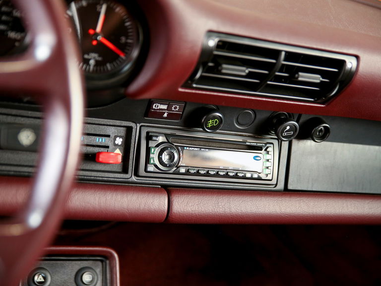 Porsche 911 Turbo 3.3 (US)