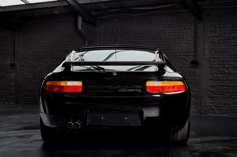 Porsche 928 GT
