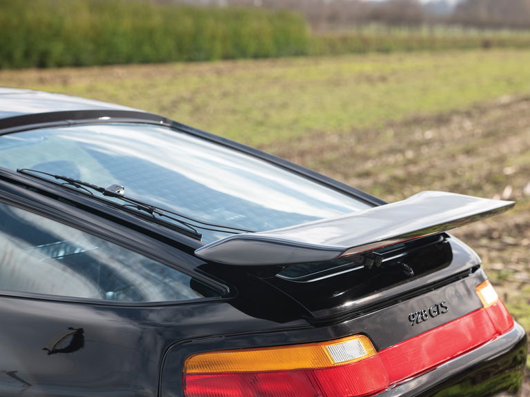 Porsche 928 GTS
