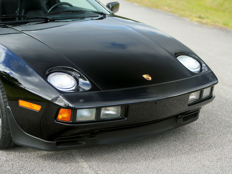 Porsche 928 S