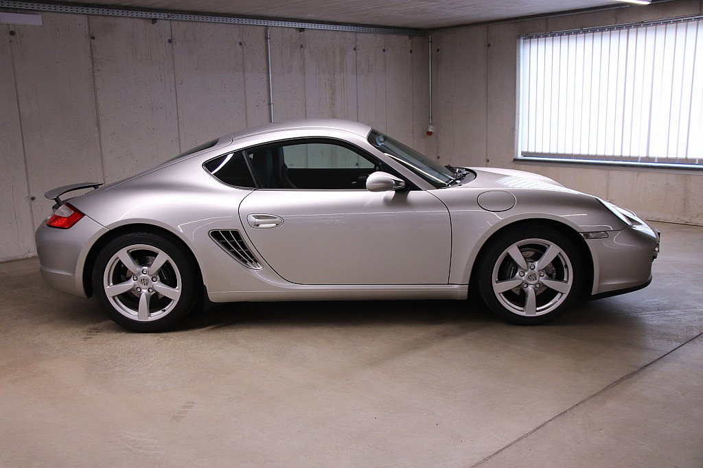 Porsche 987 Cayman