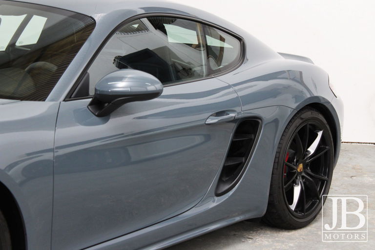 Porsche 718 Cayman S