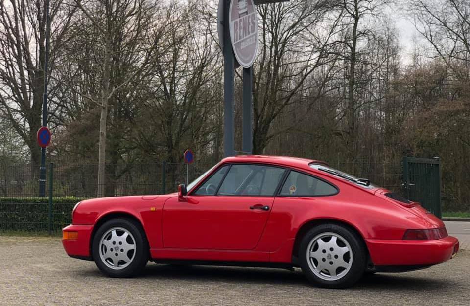 Porsche 964 Carrera 4