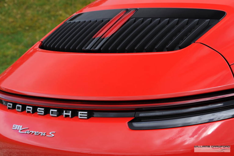 Porsche 992 Carrera