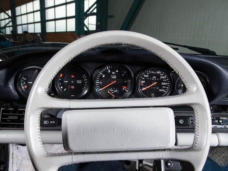 Porsche 911 Turbo 3.3