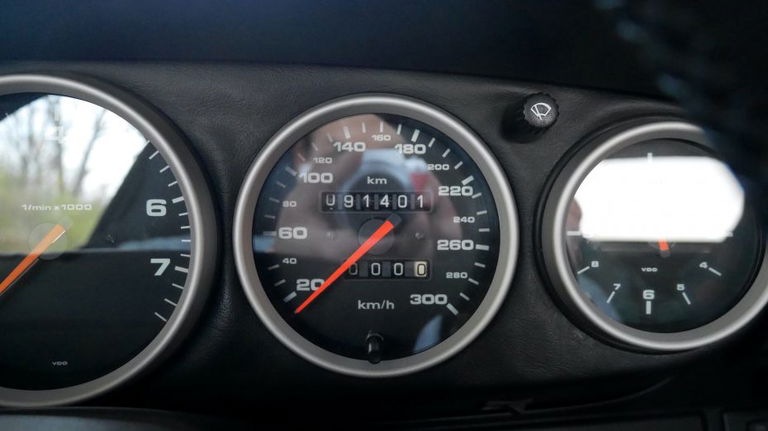 Porsche 964 Carrera 2 Cabrio WTL