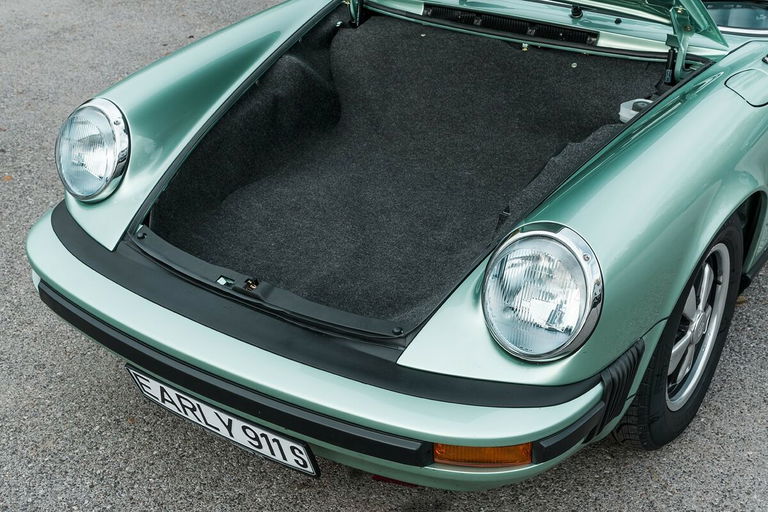 Porsche 911 Carrera 2,7