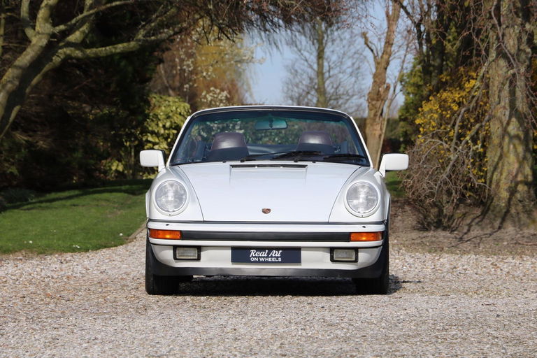 Porsche 911 Carrera 3.2 (US)