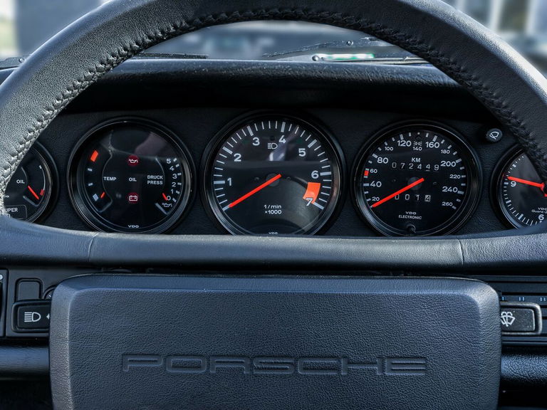 Porsche 911 Carrera 3.2 Speedster