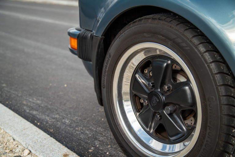 Porsche 911 Carrera 3.2 WTL