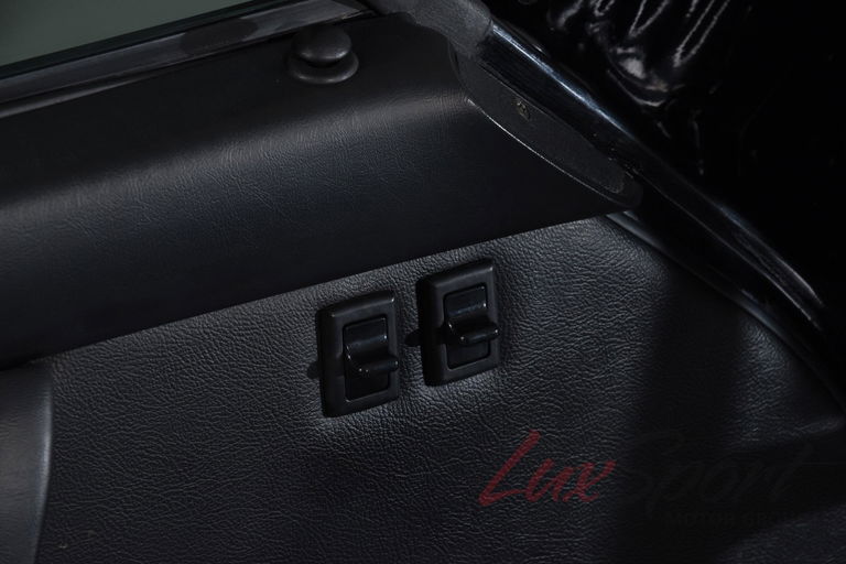 Porsche 911 Carrera 3.2 (US)