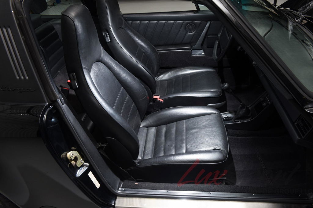 Porsche 911 Carrera 3.2 (US)