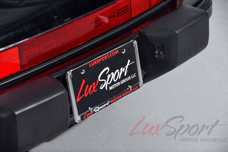 Porsche 911 Carrera 3.2 (US)