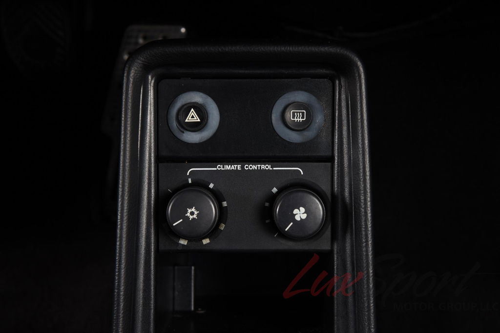 Porsche 911 Carrera 3.2 (US)