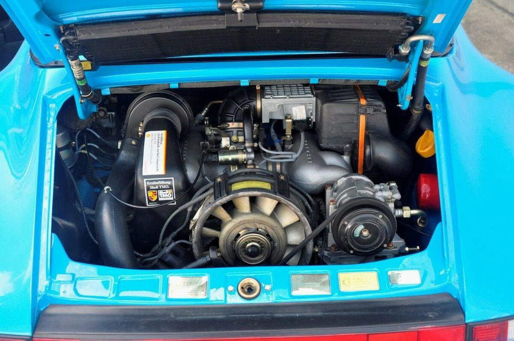 Porsche 911 Carrera 3.2 Speedster