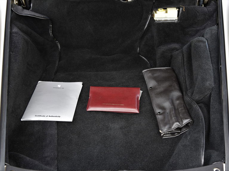 Porsche 911 Carrera 3.2 Speedster (US)