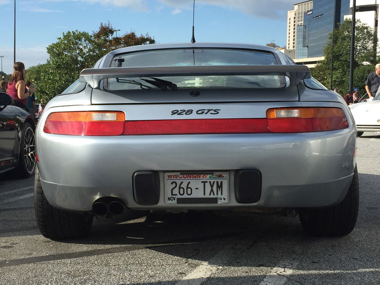 Porsche 928 GTS