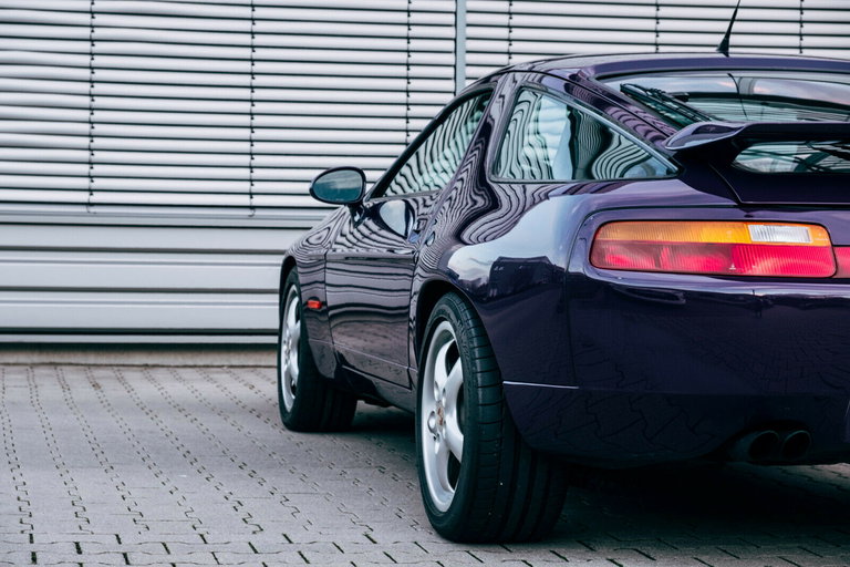 Porsche 928 GTS