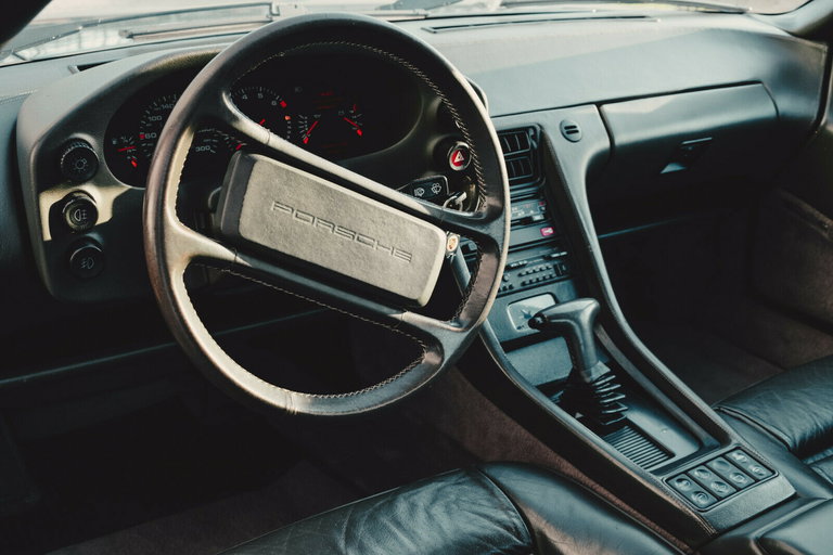 Porsche 928 S4