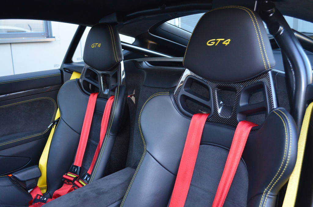 Porsche 981 Cayman GT4