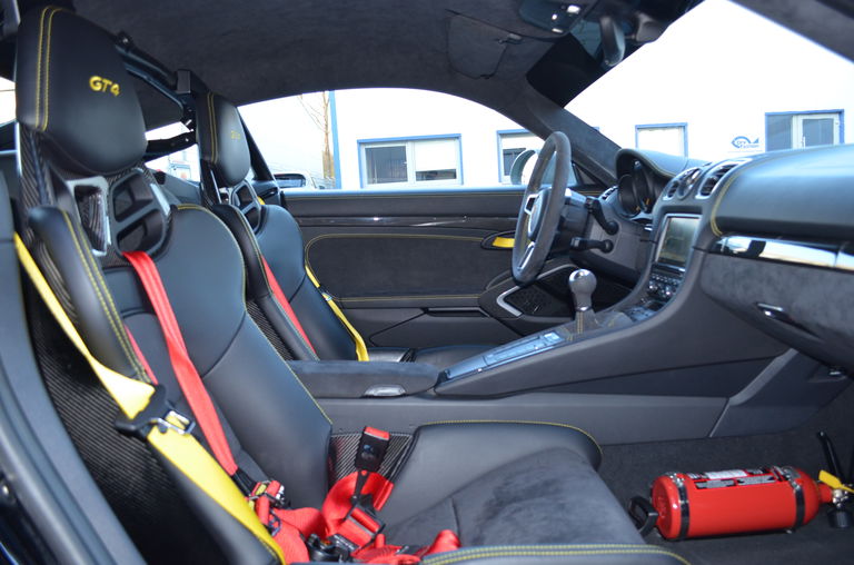 Porsche 981 Cayman GT4