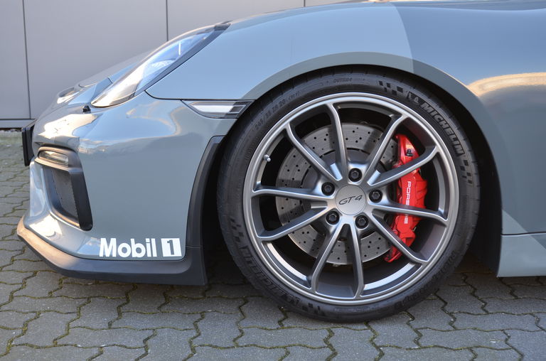 Porsche 981 Cayman GT4