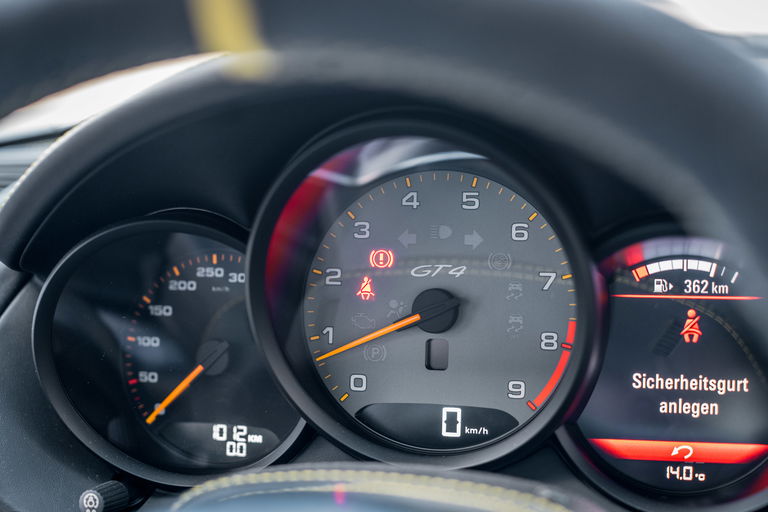 Porsche 981 Cayman GT4