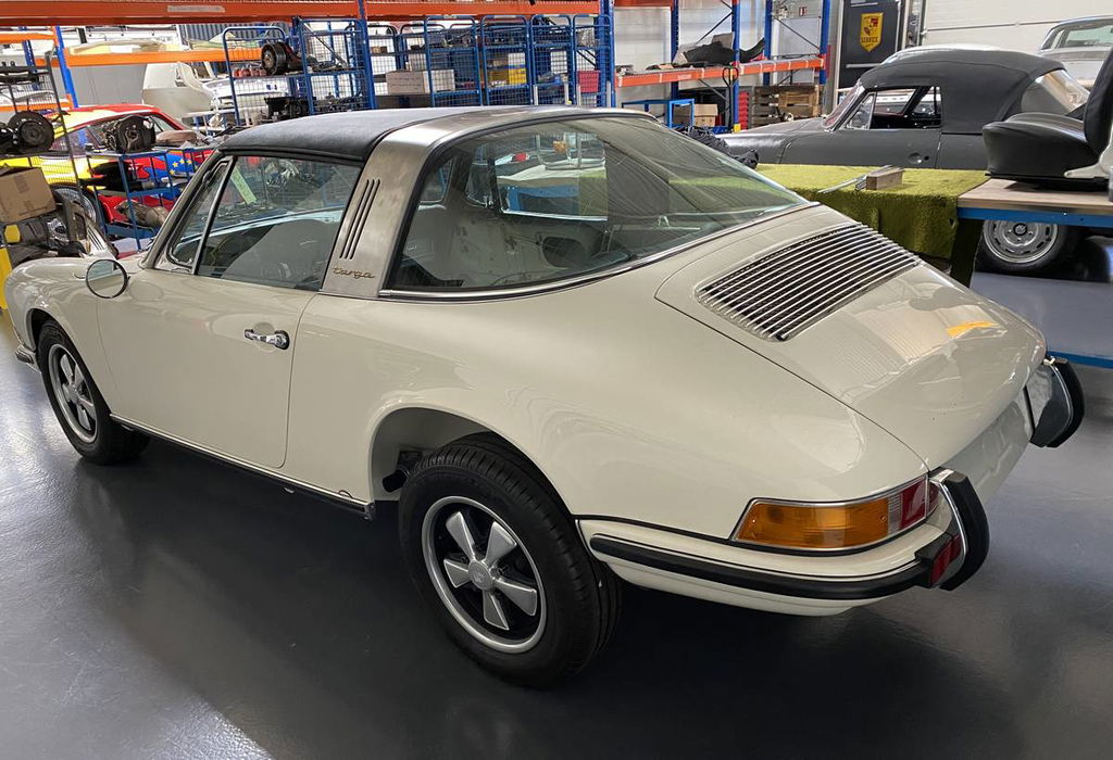 Porsche 911 S (F-Modell)