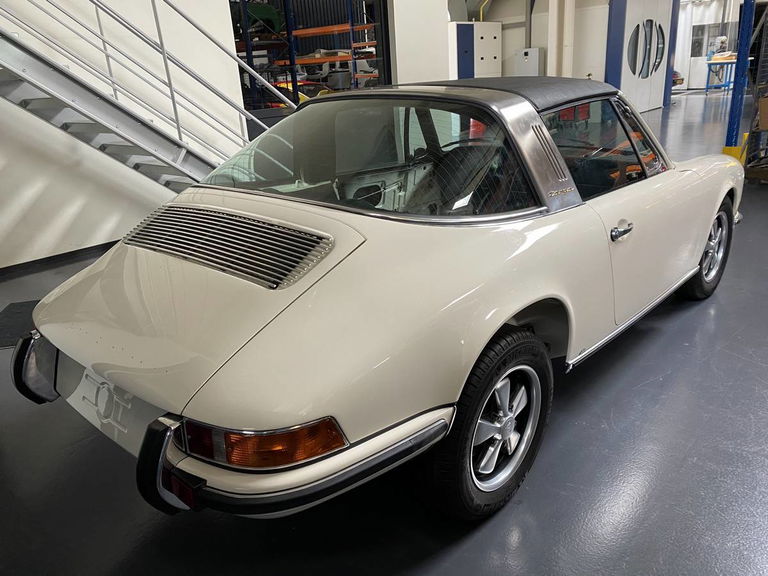 Porsche 911 S (F-Modell)