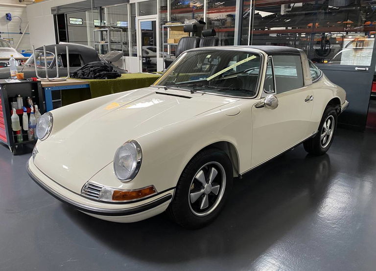 Porsche 911 S (F-Modell)