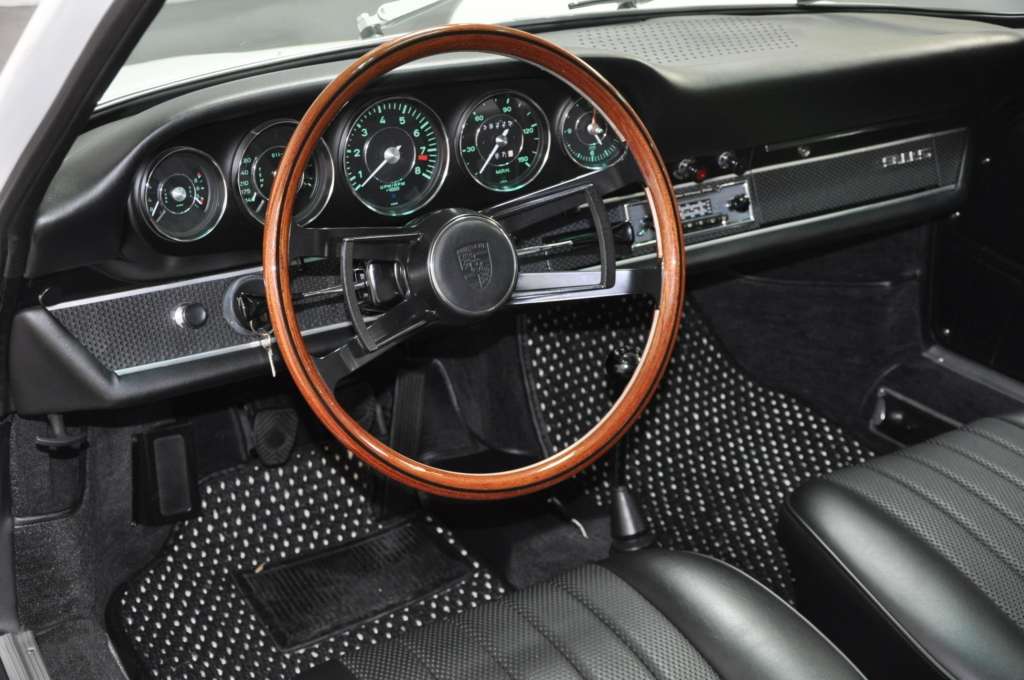 Porsche 911 S 1967 - elferspot.com - Marketplace for Porsche Sports Cars
