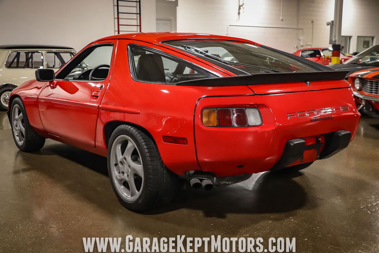 Porsche 928 S