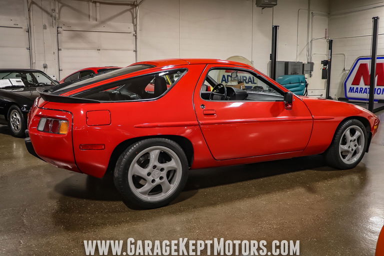 Porsche 928 S