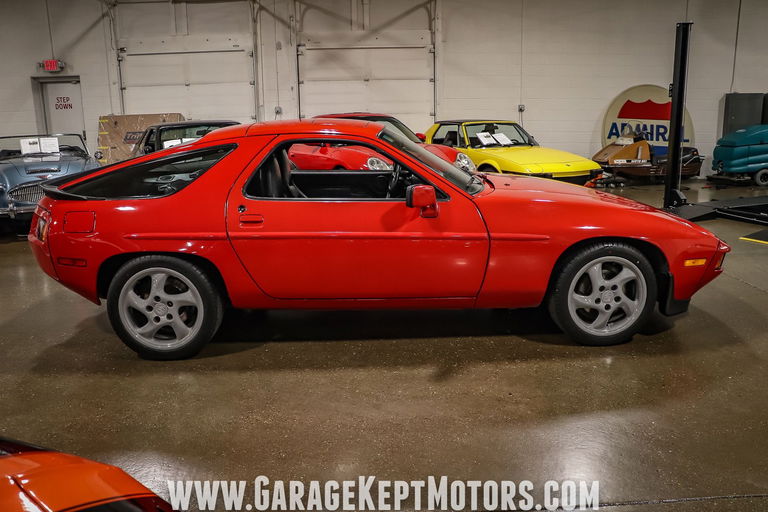 Porsche 928 S