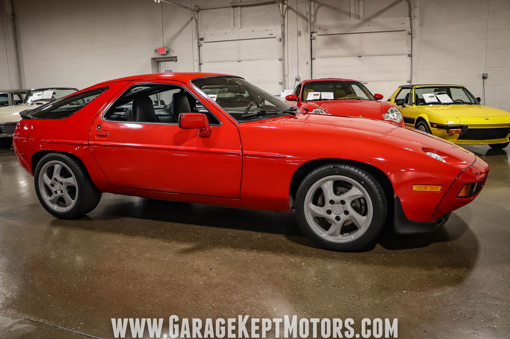 Porsche 928 S
