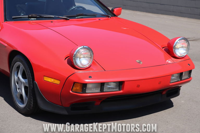 Porsche 928 S