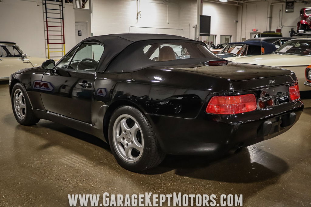 Porsche 968